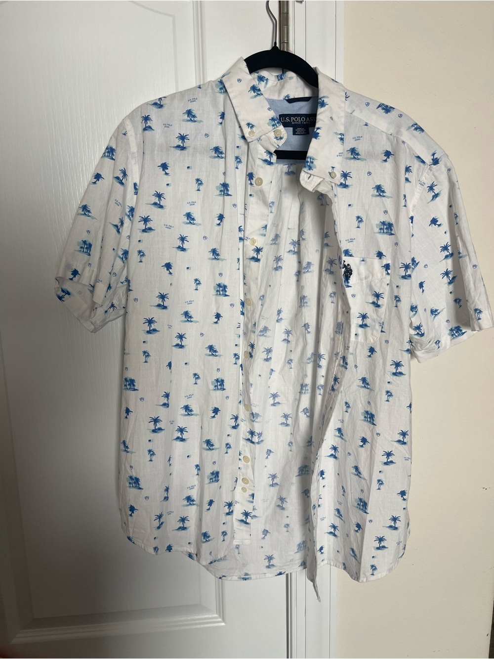 U.S. Polo Assn. Men’s XL Palm Tree Print Button Up Shirt White Blue Tropical